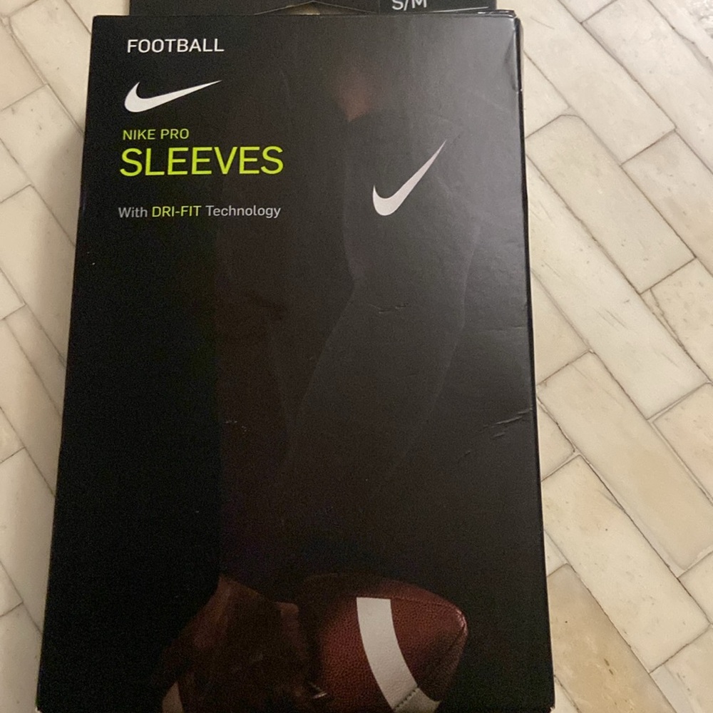 Nike pro sleeves - Picture 5 of 5
